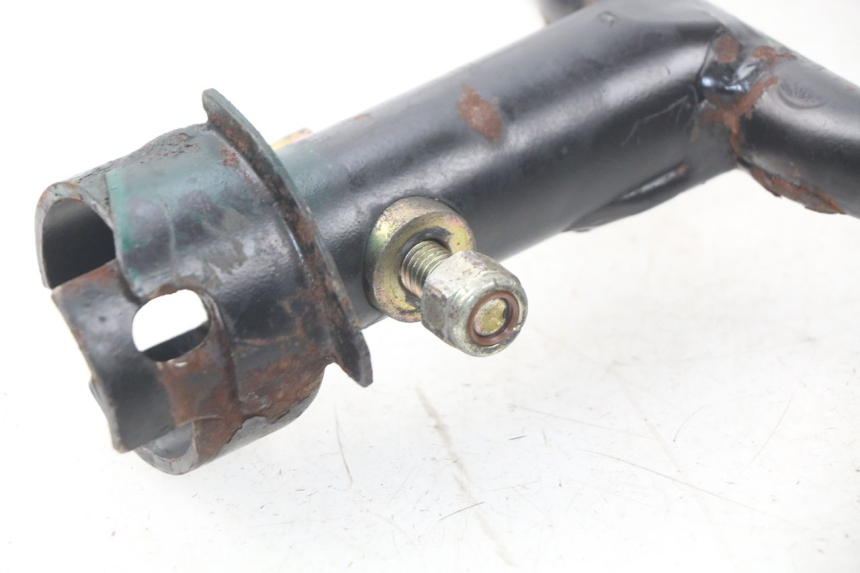 photo de HANDLEBAR PEUGEOT VIVACITY 100 (1999 - 2008) - Zoom on usage condition