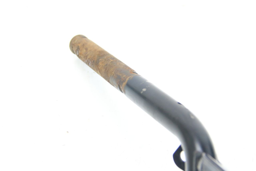 photo de HANDLEBAR PIAGGIO X8 125 (2004 - 2007) - Fixing points details