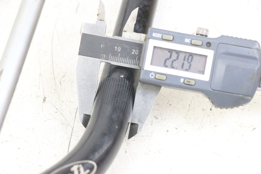 photo de HANDLEBAR PEUGEOT XP6 50 (1997 - 2003) - Component detail