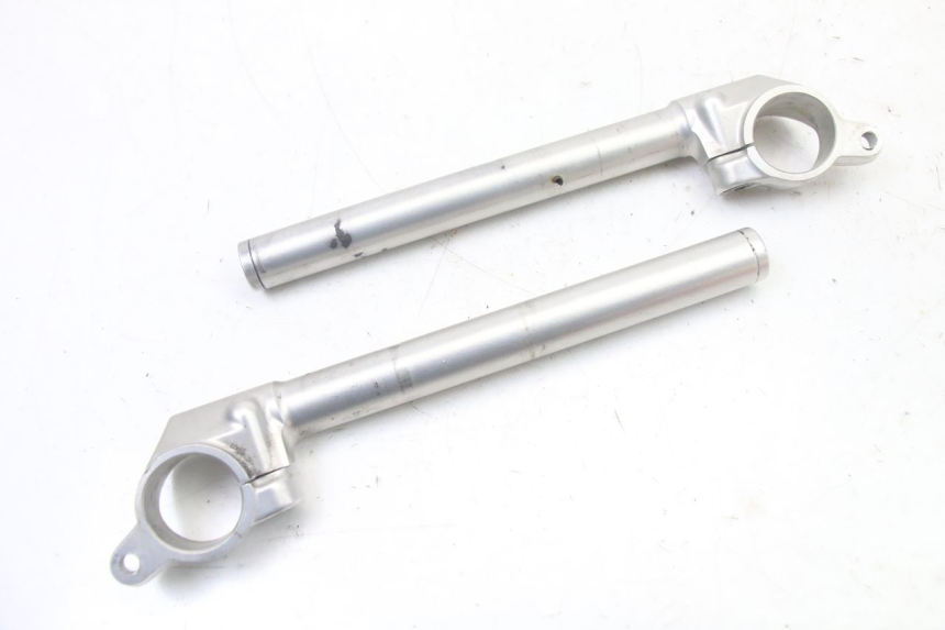 photo de HANDLEBAR YAMAHA TZR 50 (2008 - 2016) - Fixing points details