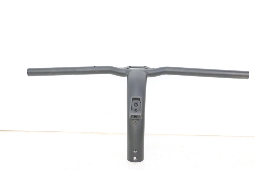 photo de HANDLEBAR SEGWAY NINEBOT ZT3 PRO 1 - Zoom on usage condition