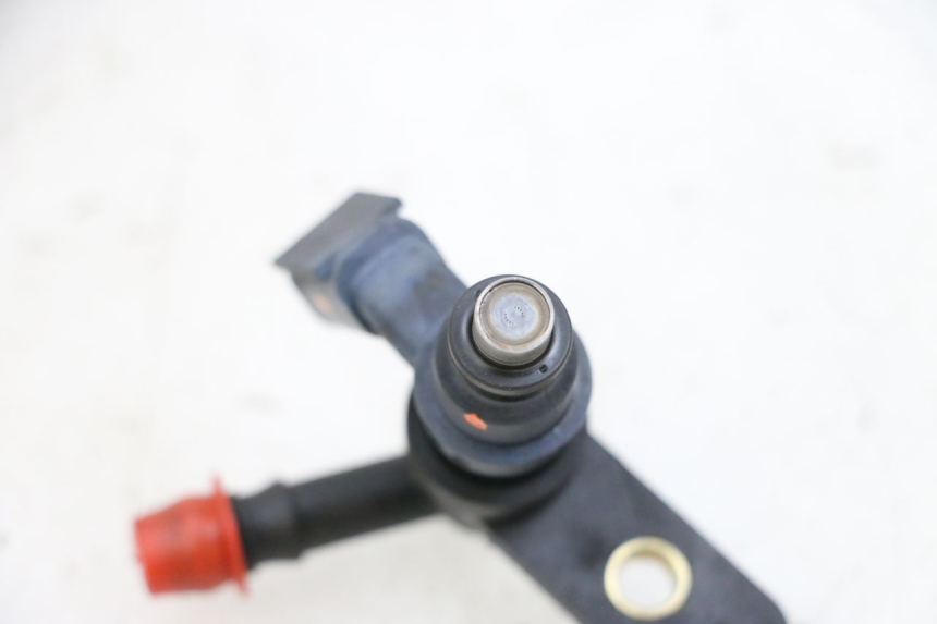 photo de FUEL INJECTOR ADIVA AD3 300 (2014 - 2020) - Technical close-up
