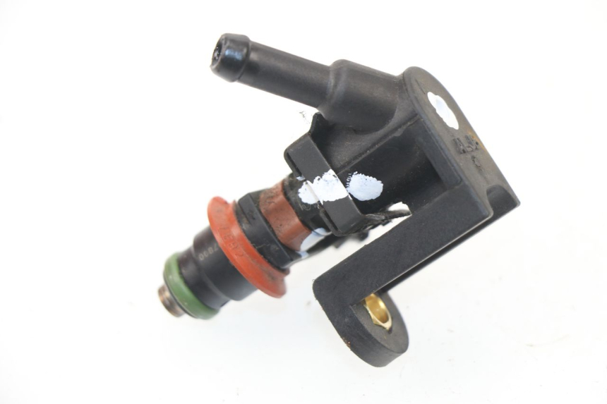 photo de FUEL INJECTOR KYMCO AGILITY CITY 16P 125 (2015 - 2021) - Technical close-up
