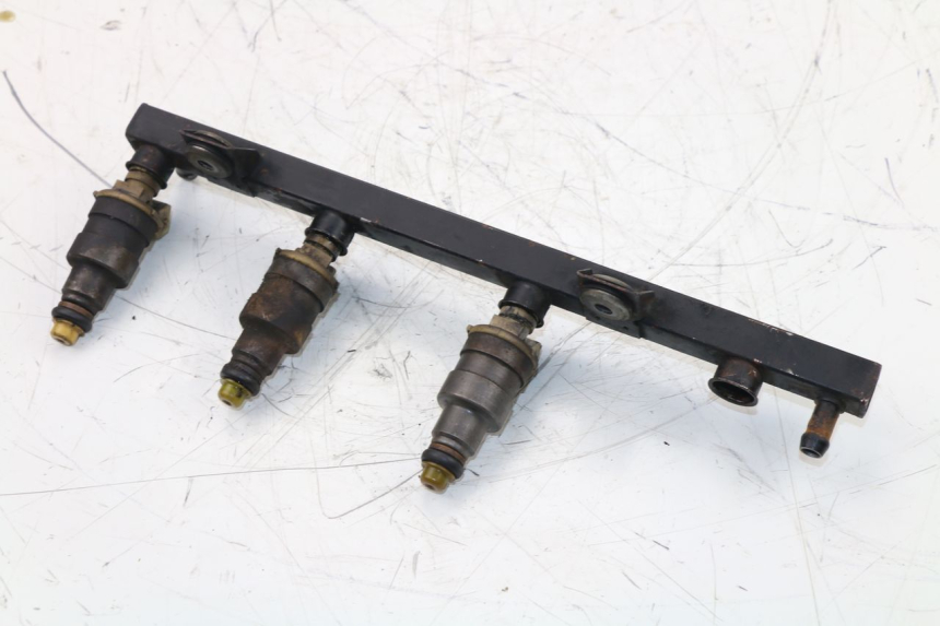 photo de INJECTOR BMW K100 1000 (1982 - 1990) - Surface and material condition