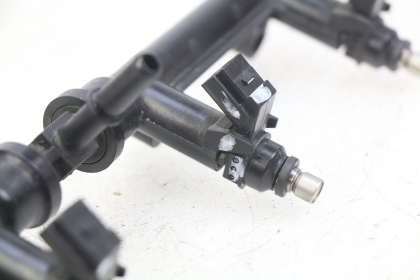 photo de INJECTOR HONDA CB R 1000 (2018 - 2023) - Technical close-up