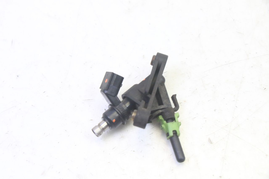 photo de FUEL INJECTOR HONDA CBF 125 (2009 - 2015) - Component detail