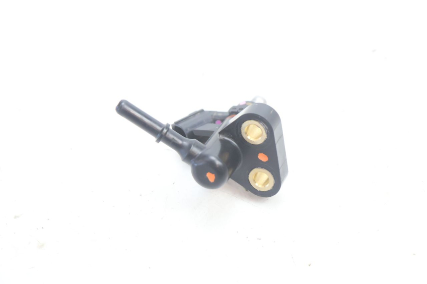photo de FUEL INJECTOR HONDA CRF CR-F 125 (2020 - 2021) - Zoom on usage condition