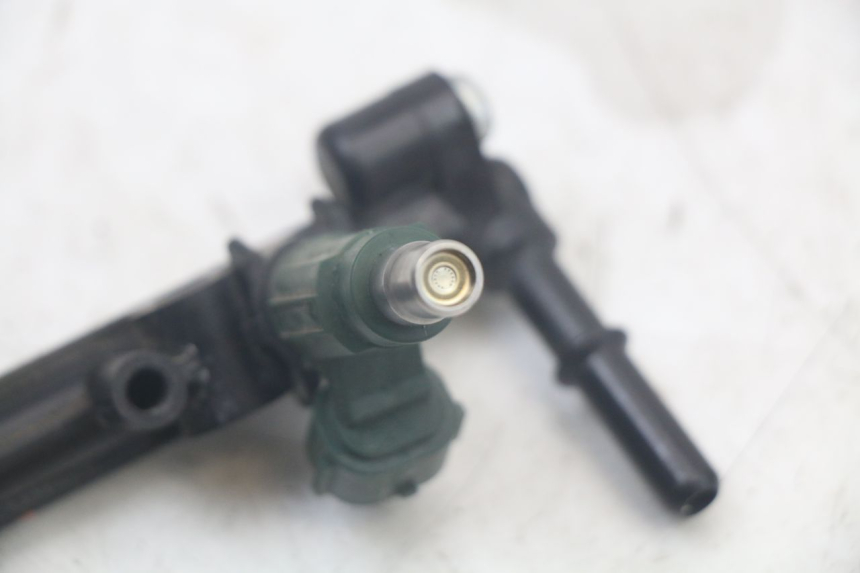 photo de FUEL INJECTOR KAWASAKI ER-6 ER6 N 650 (2012 - 2016) - Additional view of the item