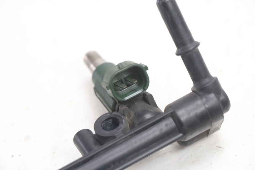photo de FUEL INJECTOR KAWASAKI ER-6 ER6 N 650 (2005 - 2009) - Technical close-up