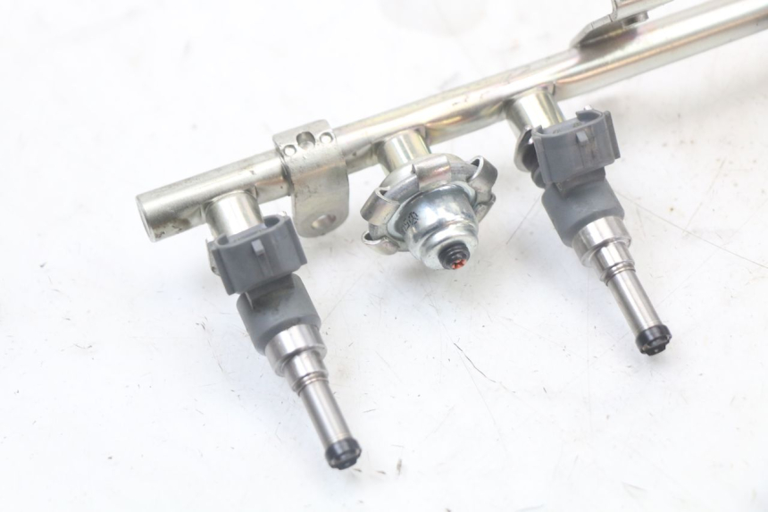 photo de FUEL INJECTOR YAMAHA FJR ABS 1300 (2006 - 2012) - Component detail