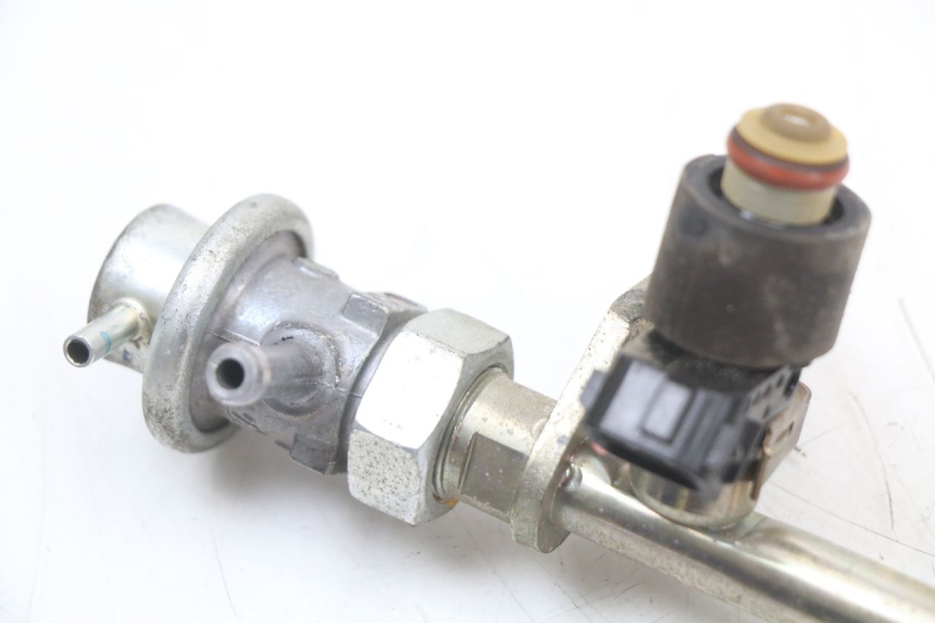 photo de FUEL INJECTOR HONDA FJS SILVER WING SILVERWING 400 (2005 - 2008) - Component detail