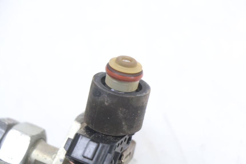photo de FUEL INJECTOR HONDA FJS SILVER WING SILVERWING 400 (2005 - 2008) - Zoom on usage condition