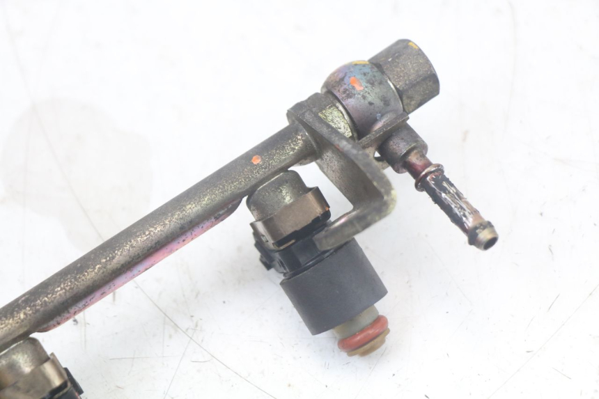 photo de FUEL INJECTOR HONDA FJS SILVERWING SILVER WING 600 (2001 - 2010) - Component zoom
