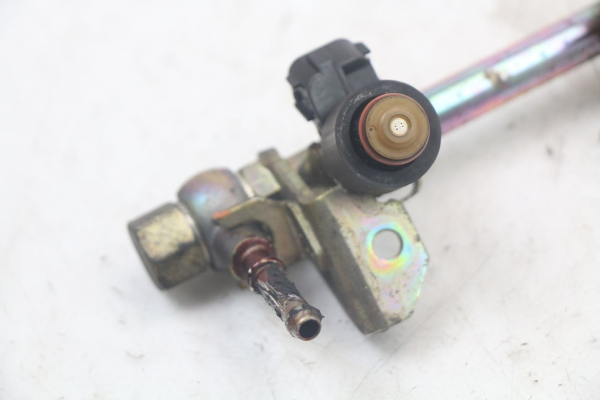 photo de FUEL INJECTOR HONDA FJS SILVERWING SILVER WING 600 (2001 - 2010) - Technical close-up