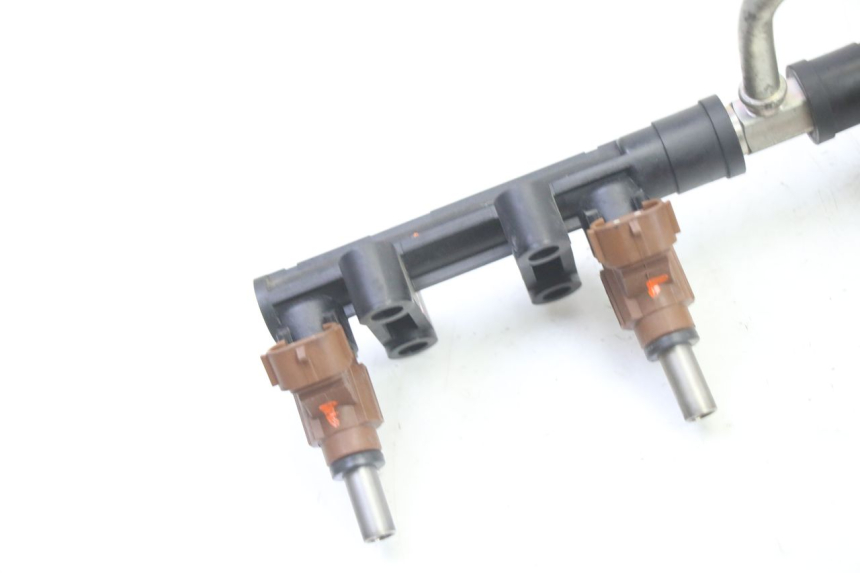 photo de FUEL INJECTOR SUZUKI GSR 750 (2011 - 2017) - Component detail