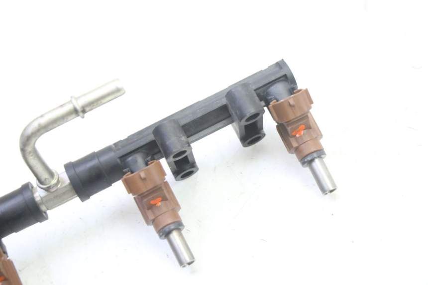 photo de FUEL INJECTOR SUZUKI GSR 750 (2011 - 2017) - Zoom on usage condition