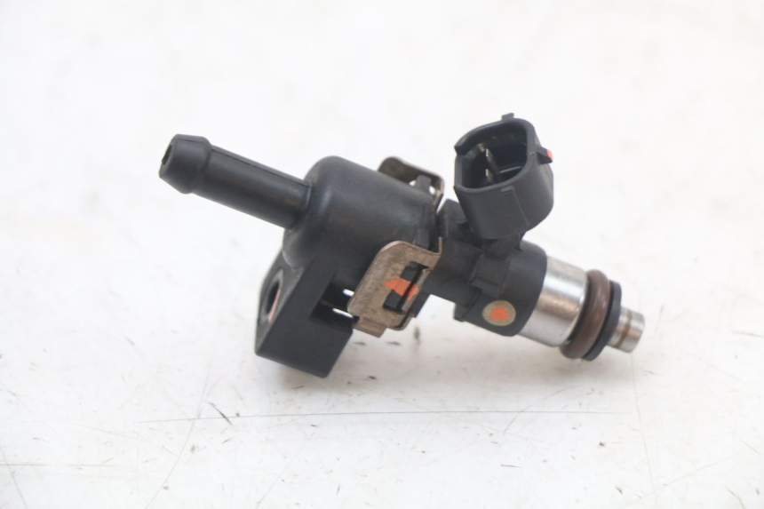 photo de FUEL INJECTOR HUSQVARNA SVARTPILEN 401 (2018 - 2023) - Component detail