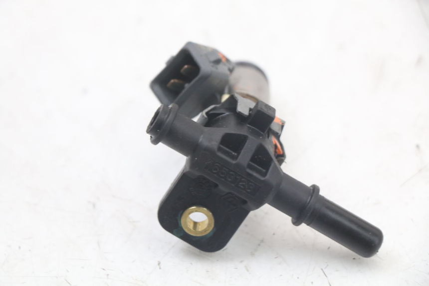 photo de FUEL INJECTOR PIAGGIO MP3 HPE 350 (2018 - 2020) - Zoom on usage condition