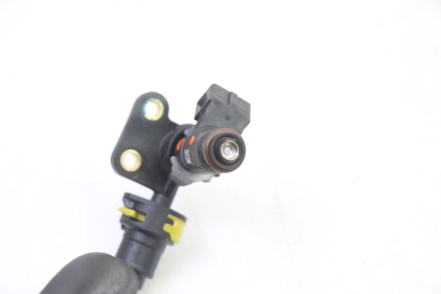 photo de FUEL INJECTOR PIAGGIO MP3 HPE 310 (2024 - 2025) - Product overview