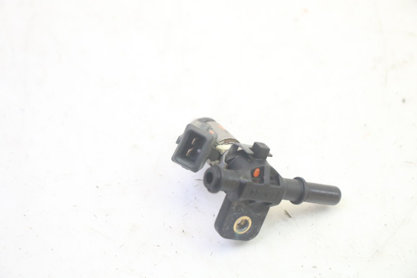 photo de FUEL INJECTOR PIAGGIO MP3 HPE 350 (2018 - 2020) - Alternative perspective