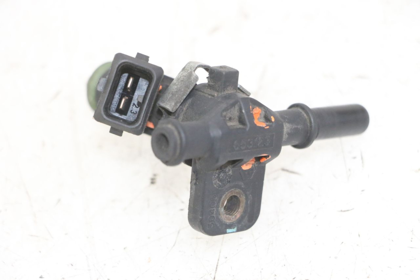 photo de FUEL INJECTOR PIAGGIO MP3 LT 300 (2010 - 2016) - Technical close-up