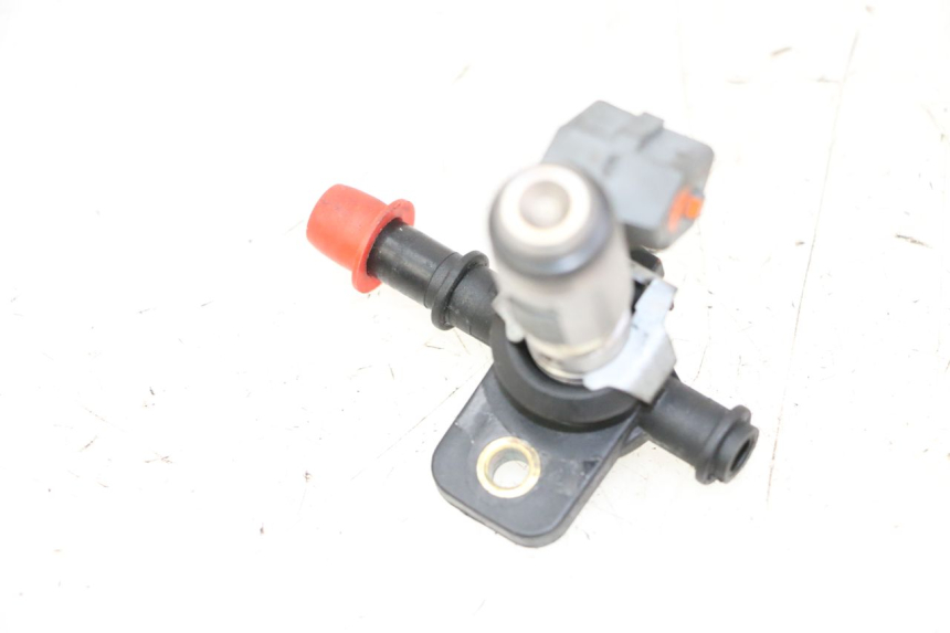 photo de FUEL INJECTOR PIAGGIO MP3 500 (2014 - 2017) - Component detail