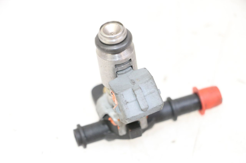 photo de FUEL INJECTOR PIAGGIO MP3 500 (2014 - 2017) - Zoom on usage condition
