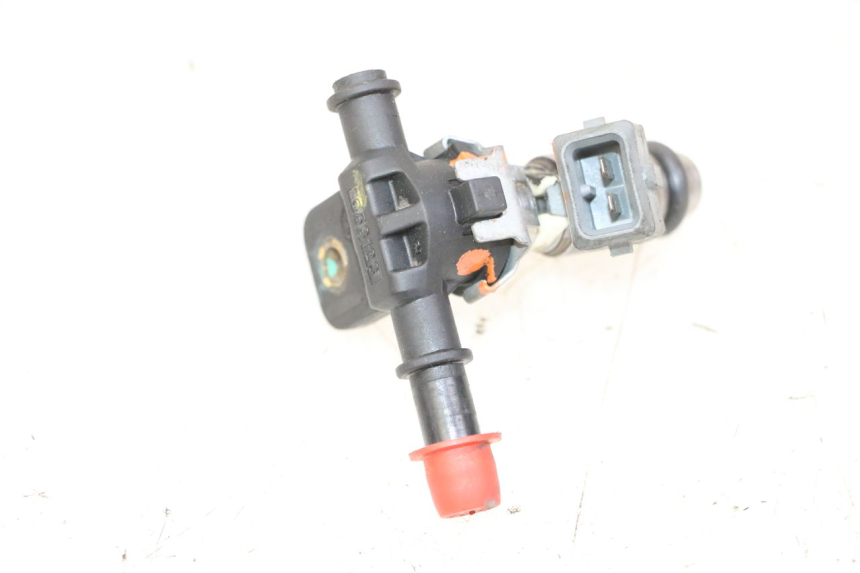 photo de FUEL INJECTOR PIAGGIO MP3 500 (2014 - 2017) - Product overview