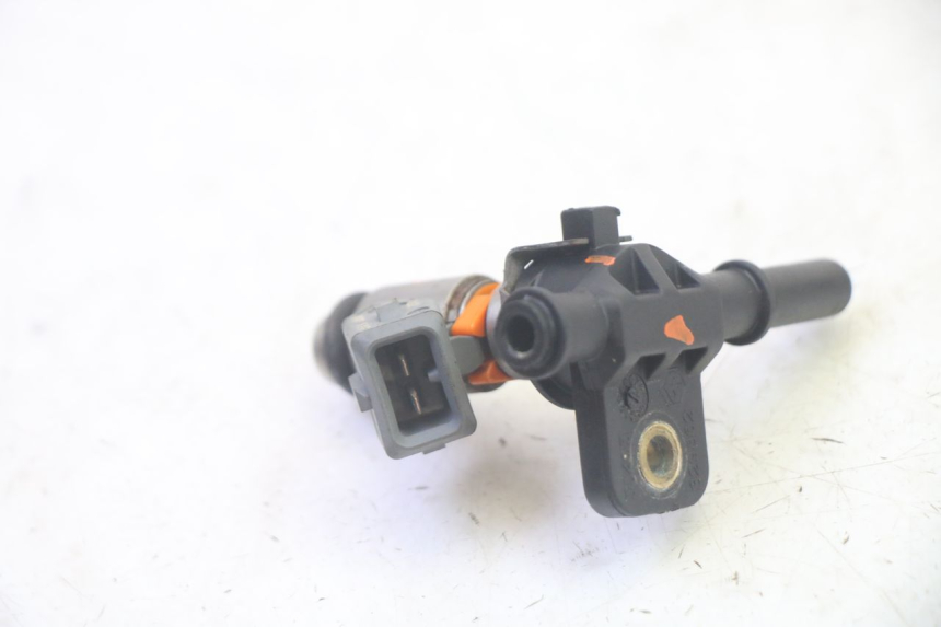 photo de INJECTOR PIAGGIO MP3 RL 250 (2006 - 2010) - Alternative perspective