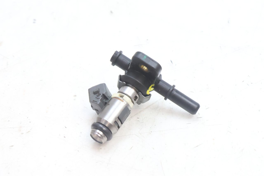 photo de FUEL INJECTOR PIAGGIO MP3 500 (2016 - 2018) - Component detail