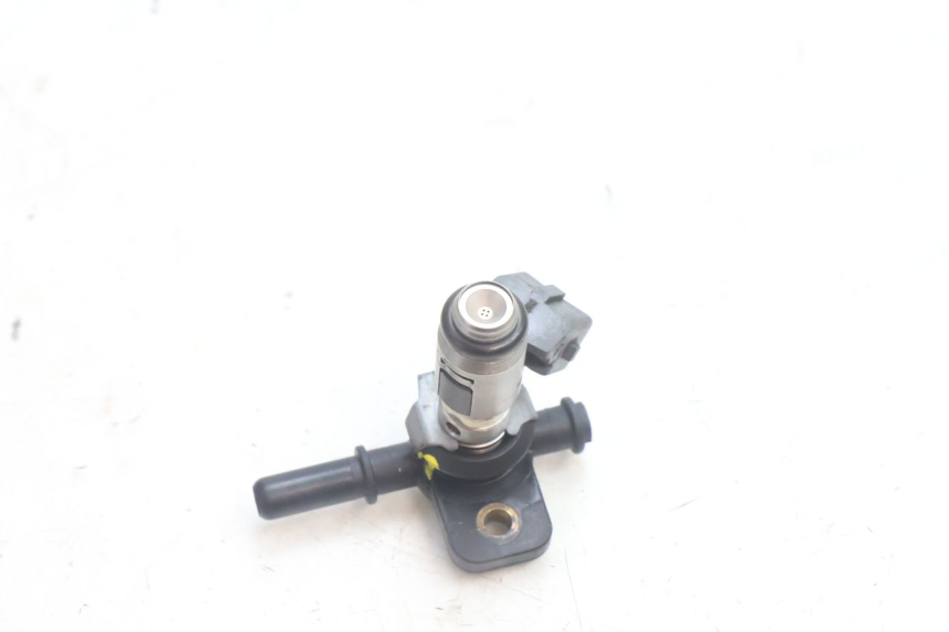 photo de FUEL INJECTOR PIAGGIO MP3 500 (2016 - 2018) - Product overview