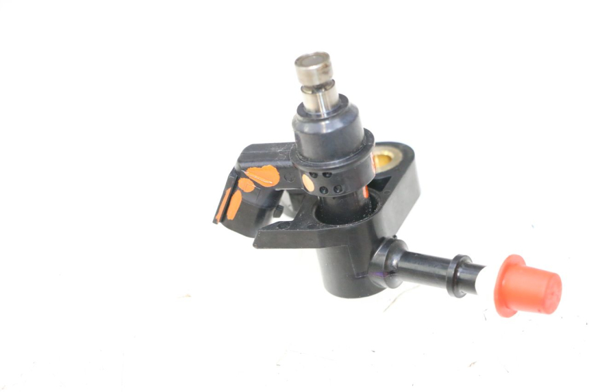 photo de INJECTOR HONDA PCX (JF28) 125 (2009 - 2011) - Alternative perspective
