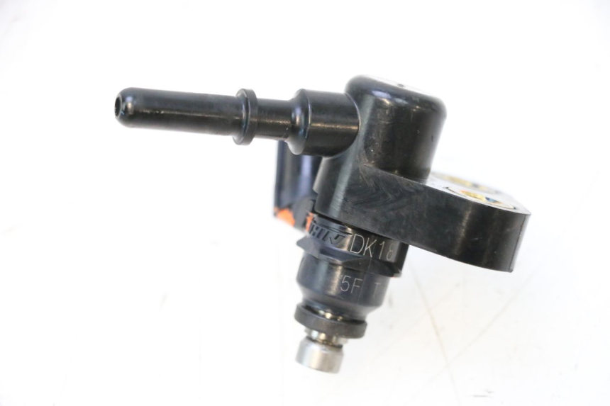 photo de FUEL INJECTOR HONDA PCX (JF57/JF64) 125 (2014 - 2018) - Component detail