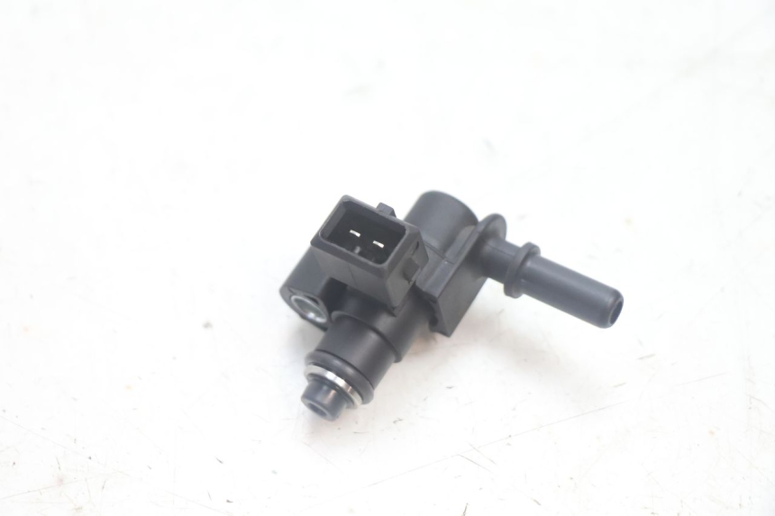 photo de FUEL INJECTOR JM MOTORS R-MAX TECH 50 (2024 - 2026) - Zoom on usage condition