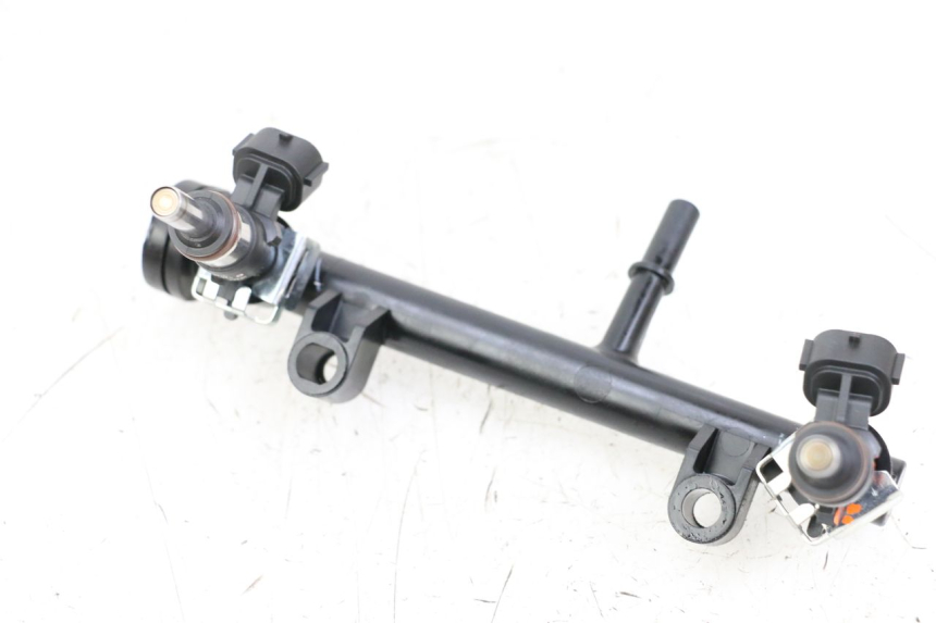 photo de FUEL INJECTOR ROYAL ENFIELD CONTINENTAL GT 650 (2019 - 2024) - Component detail