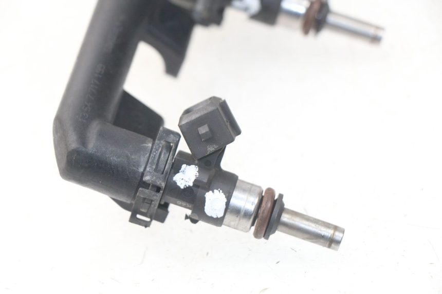 photo de FUEL INJECTOR BMW S RR ABS S1000RR 1000 (2009 - 2011) - Surface and material condition