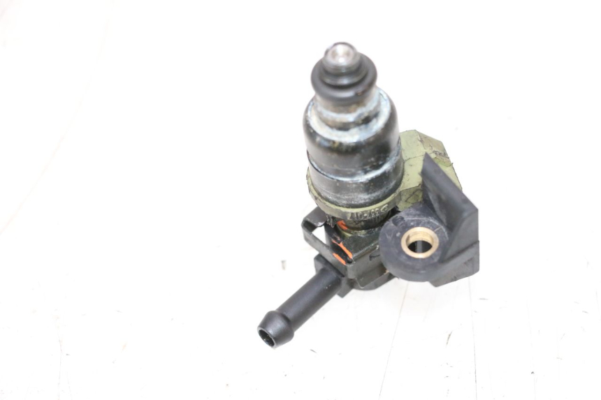 photo de FUEL INJECTOR PEUGEOT SATELIS COMPRESSOR K15 125 (2006 - 2009) - Product overview