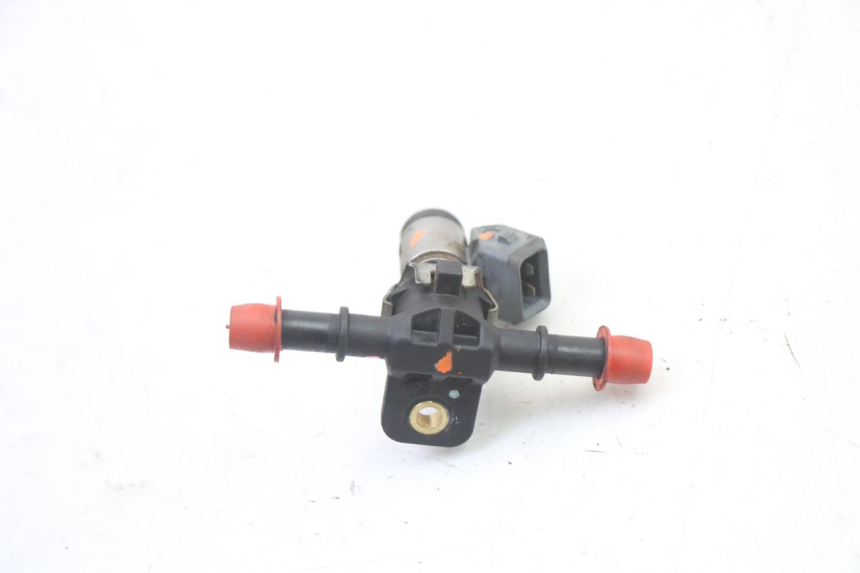 photo de FUEL INJECTOR PEUGEOT SATELIS 250 (2006 - 2012) - Zoom on usage condition