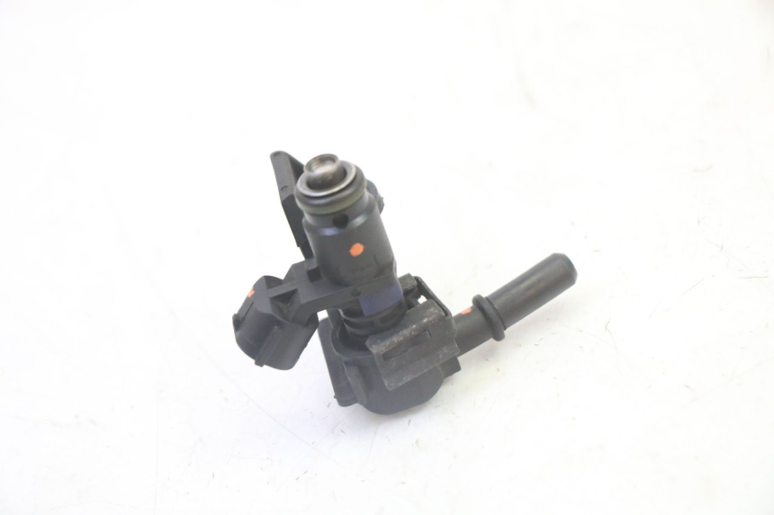 photo de FUEL INJECTOR PEUGEOT SATELIS 125 (2013 - 2018) - Technical close-up