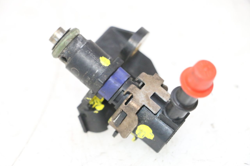 photo de FUEL INJECTOR PEUGEOT SATELIS 125 (2013 - 2018) - Technical close-up