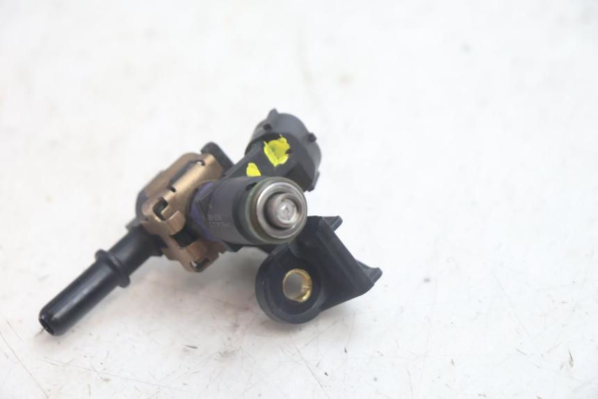 photo de FUEL INJECTOR PEUGEOT SATELIS 125 (2013 - 2018) - Technical close-up