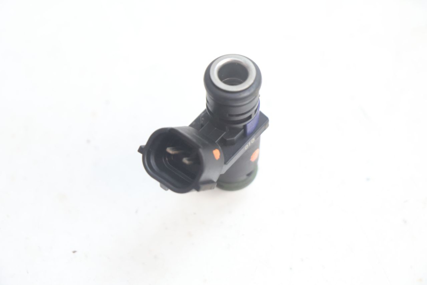 photo de FUEL INJECTOR PEUGEOT SATELIS 125 (2013 - 2018) - Zoom on usage condition