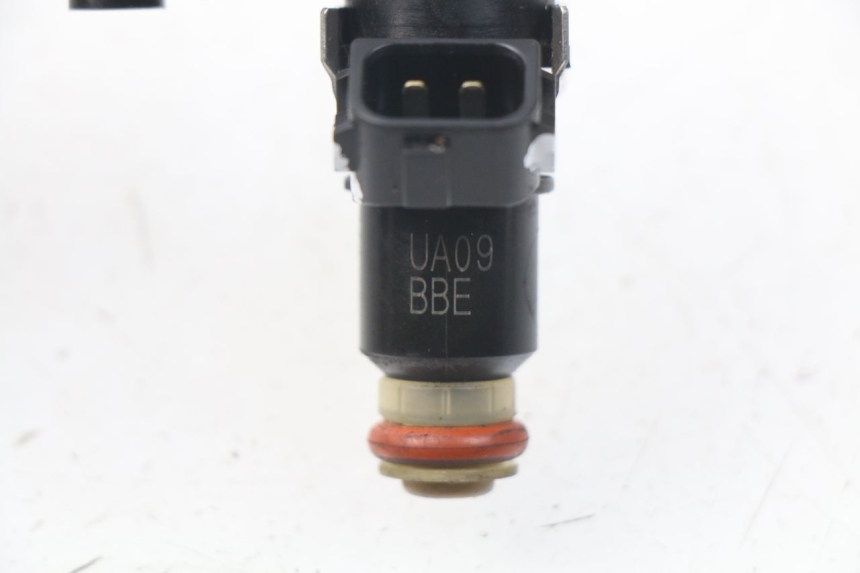 photo de FUEL INJECTOR TRIUMPH SPRINT ST ABS 1050 (2005 - 2007) - Component detail