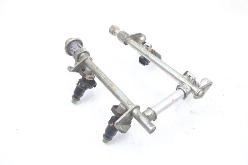 photo de FUEL INJECTOR HONDA ST PAN EUROPEAN 1300 (2002 - 2013) - Alternative perspective