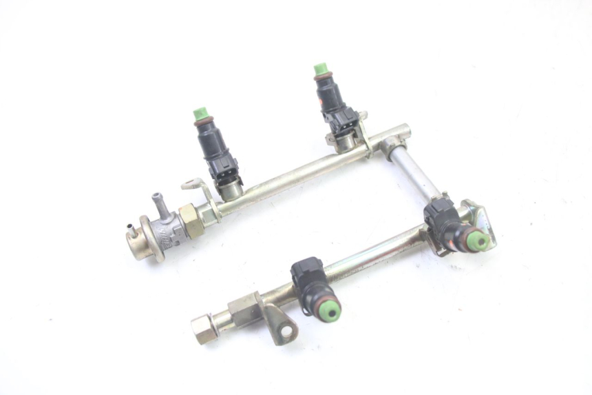 photo de FUEL INJECTOR HONDA ST PAN EUROPEAN 1300 (2002 - 2013) - Fixing points details