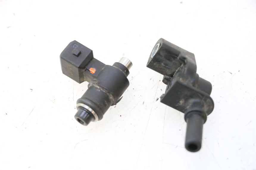 photo de FUEL INJECTOR VASTRO STREET S 50 (2016 - 2021) - Main view