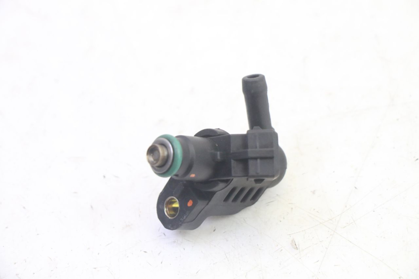 photo de FUEL INJECTOR PEUGEOT TWEET PRO EFI 4T 50 (2021 - 2022) - Technical close-up