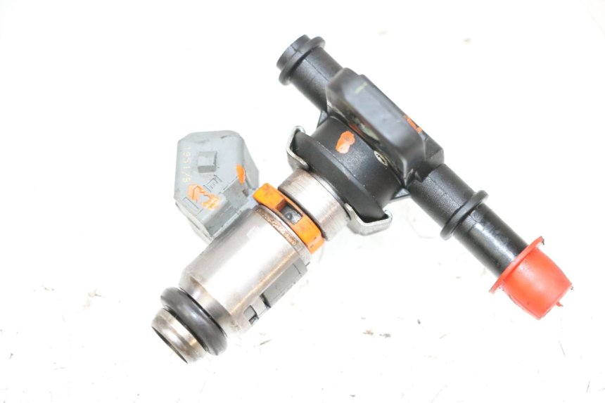 photo de FUEL INJECTOR PIAGGIO VESPA GTS SUPER IE 125 (2009 - 2016) - Main view