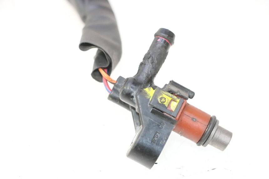 photo de INJECTOR YAMAHA XMAX X-MAX 125 (2006 - 2009) - Fixing points details