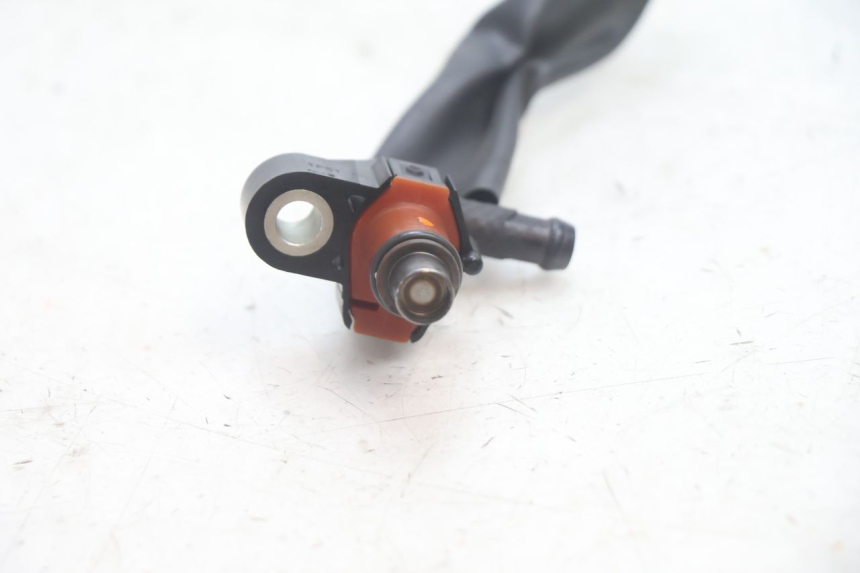 photo de INJECTOR YAMAHA XMAX X-MAX 125 (2006 - 2009) - Alternative perspective